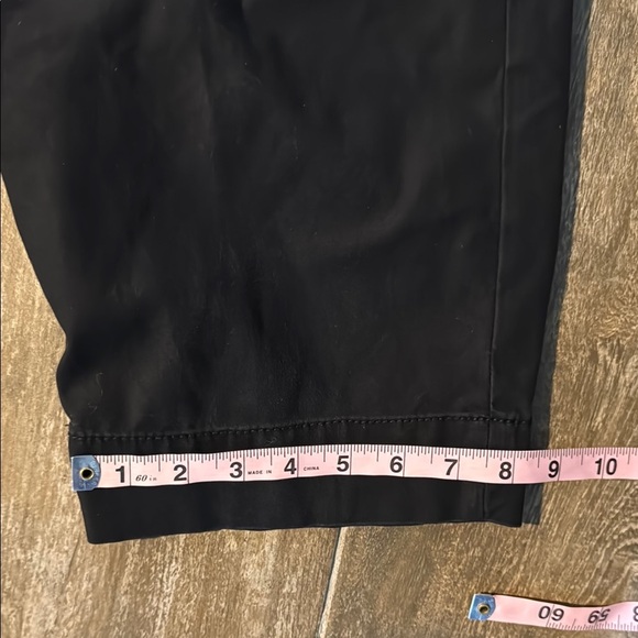 Kut from the Kloth Black Bermuda Shorts Versatile Style - Picture 10 of 15